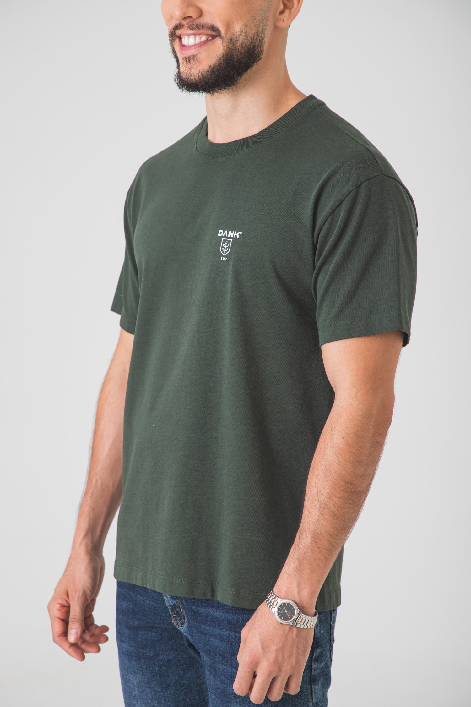 Camiseta Regular Earth Club DANK