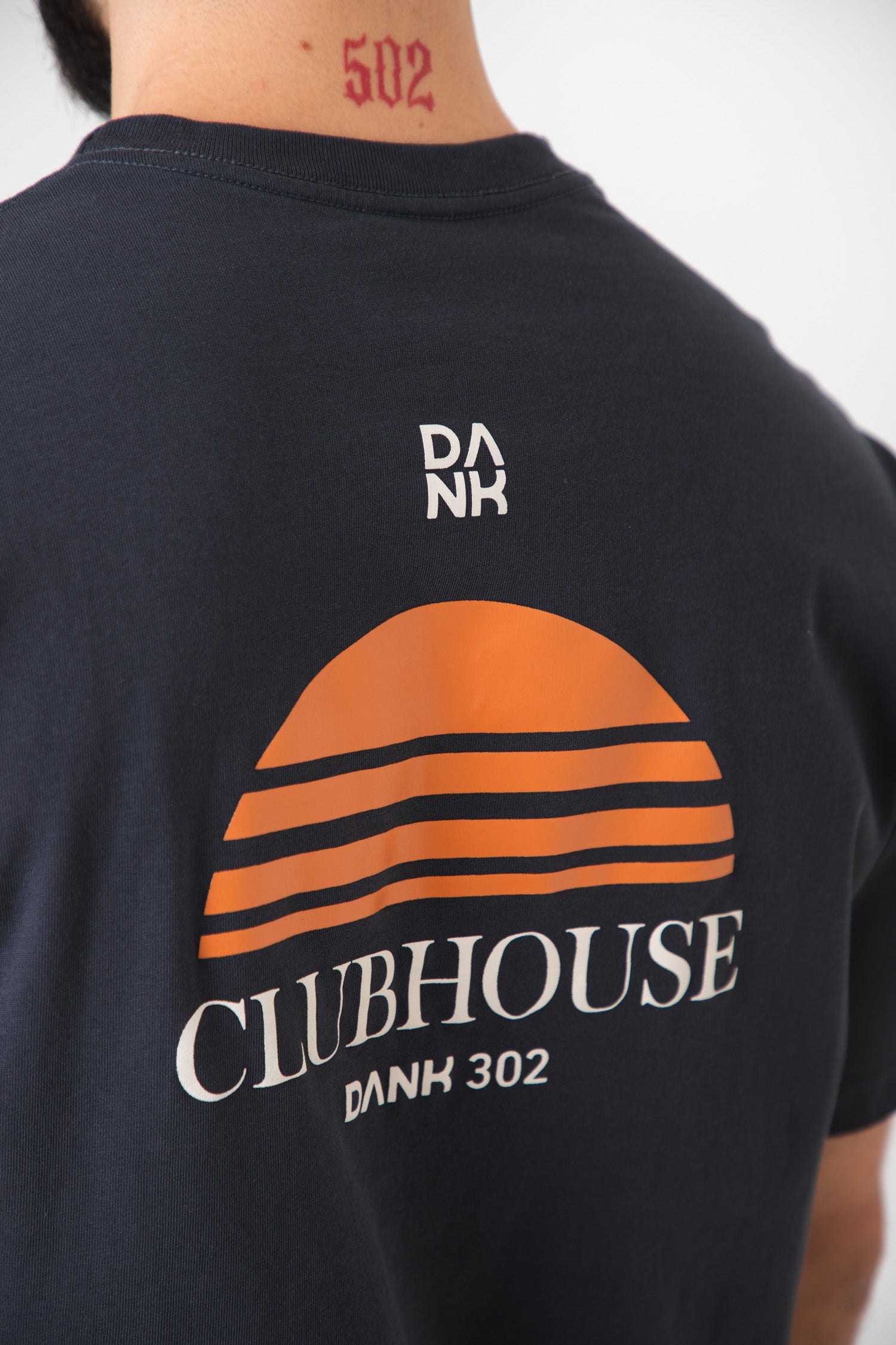 Camiseta Regular Earth Club Esencial DANK